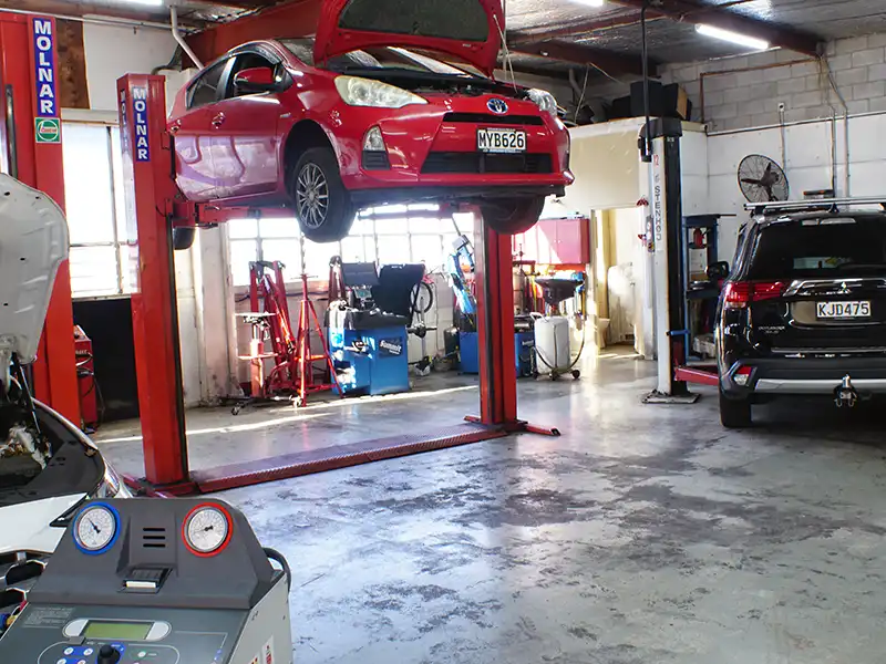 workshop interior_A